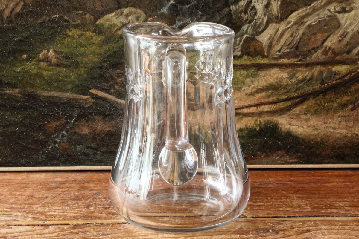Crystal carafe by Baccarat, Picadilly model.