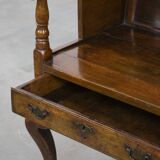 Chaise d'agnelage anglaise ancienne à capuchon du XVIIIe siècle, de forme particulière.