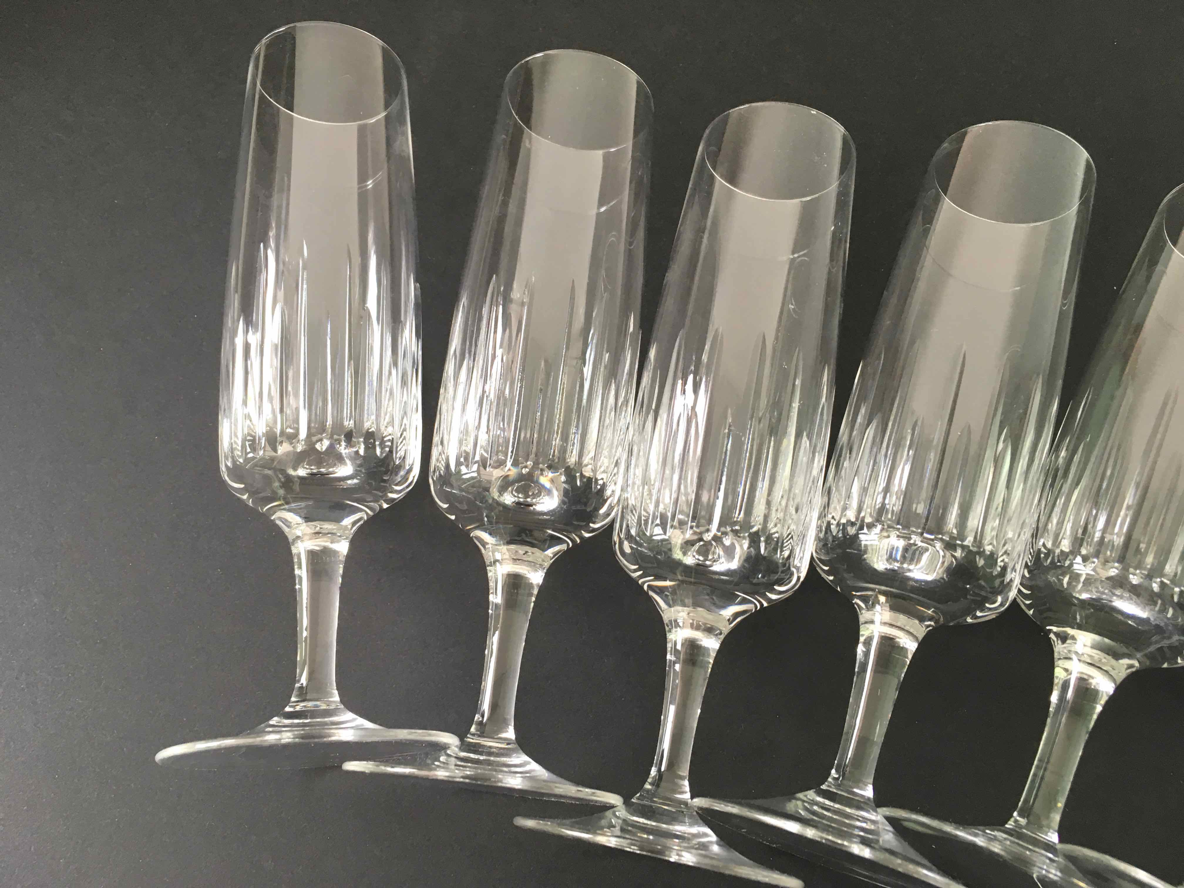 Set de 6 flûtes à champagne cristal taillé