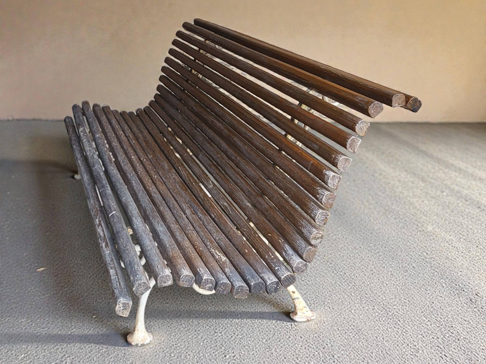 Garden bench with cast iron legs, Art Nouveau style.