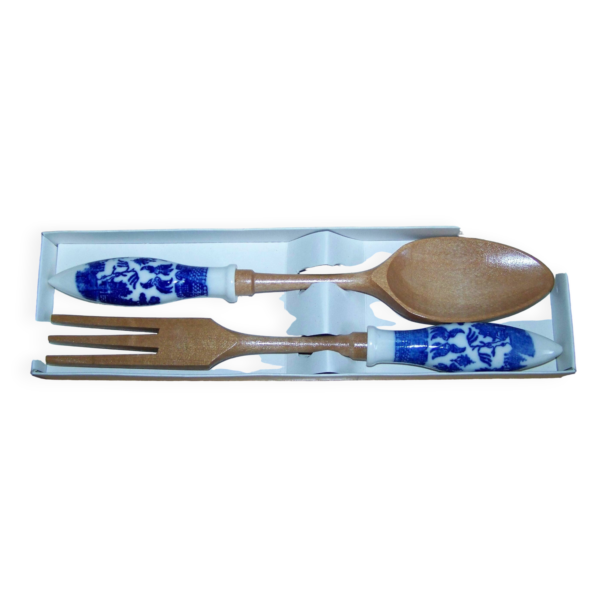 Salad servers