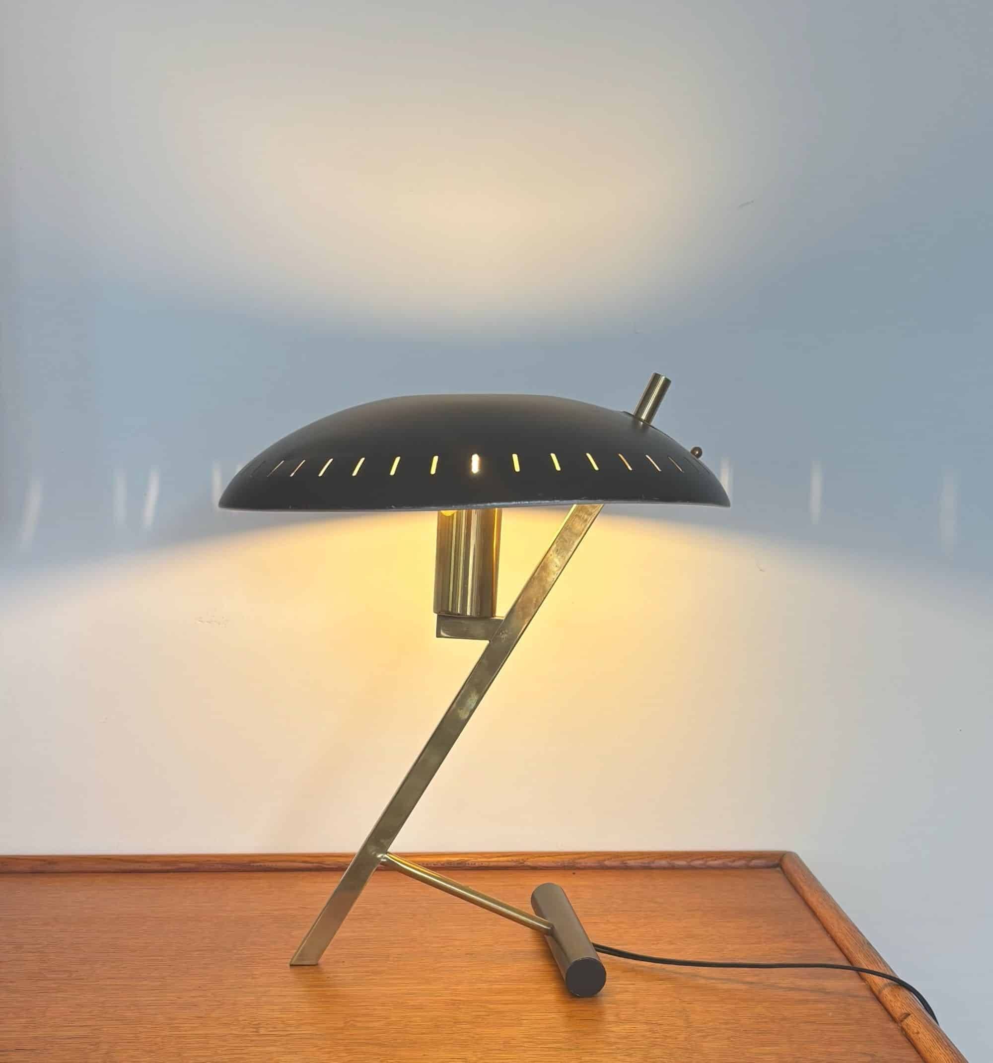 1st edition “Decora” or “Z” lamp, Louis Christiaan Kalff for Philips, 1950s