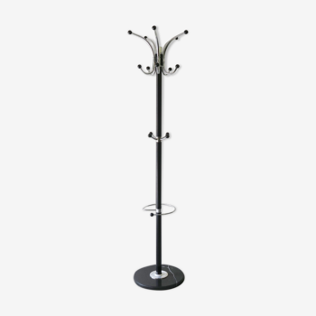 Chrome coat holder