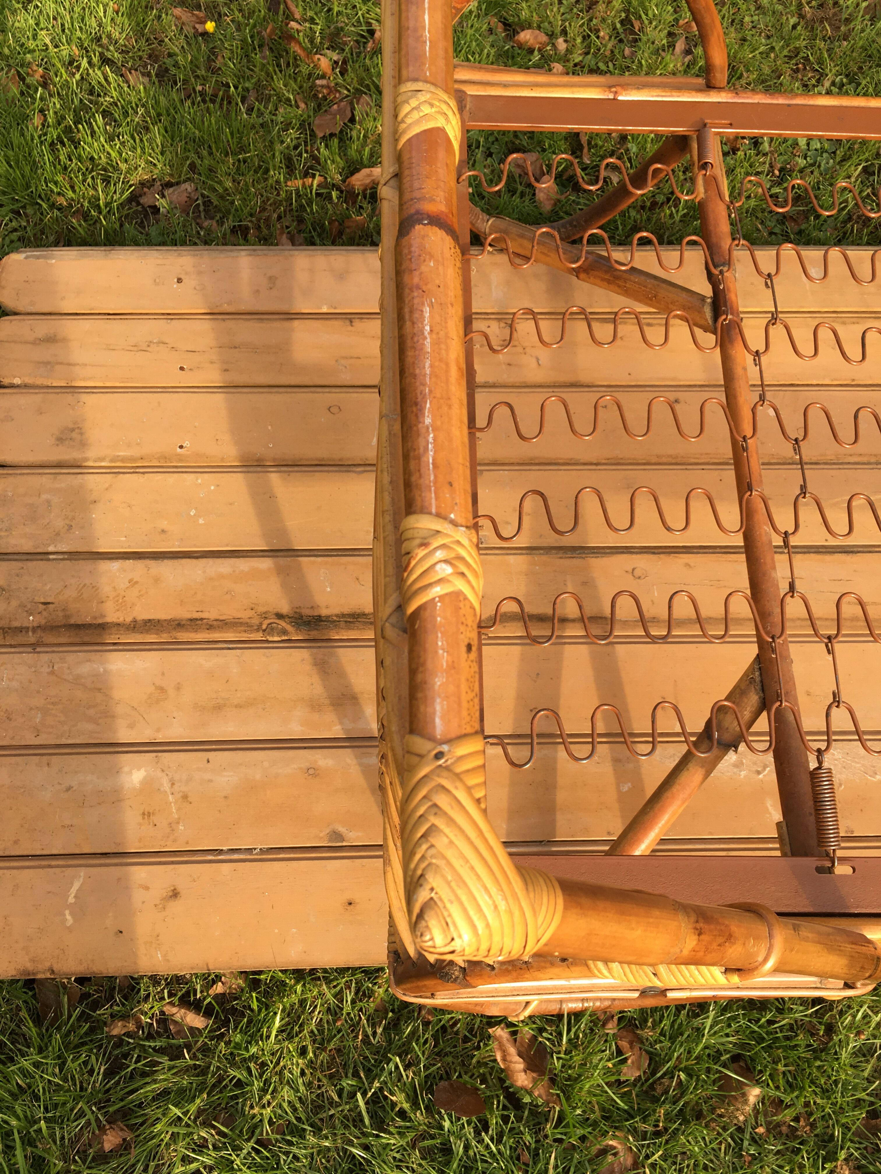 Rattan basket bed