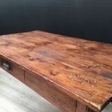 Farm table