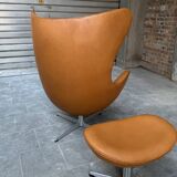 Restored Arne Jacobsen Egg armchair and ottoman for Fritz Hansen, 1960s