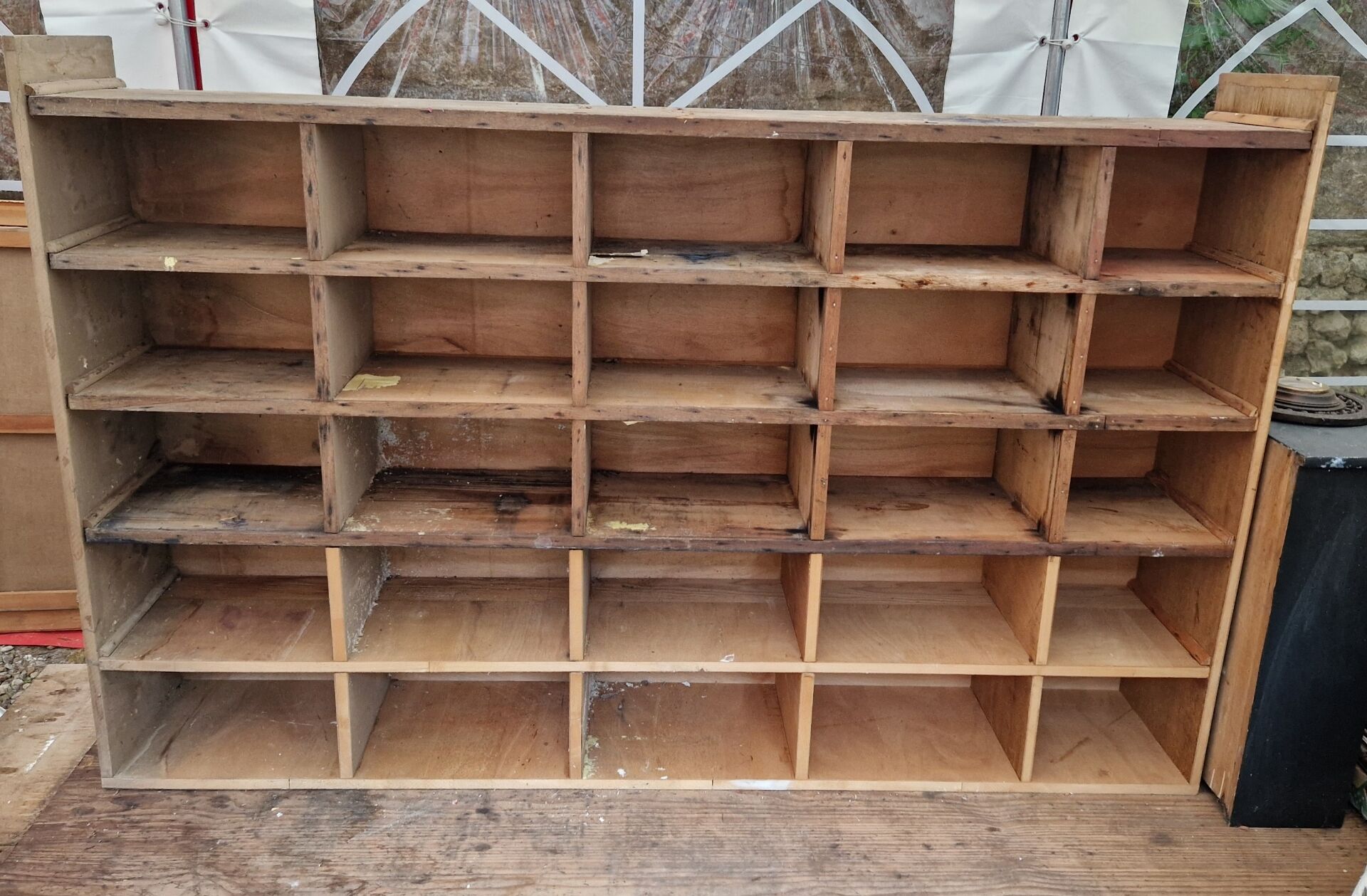 Meuble de métiers à casiers
