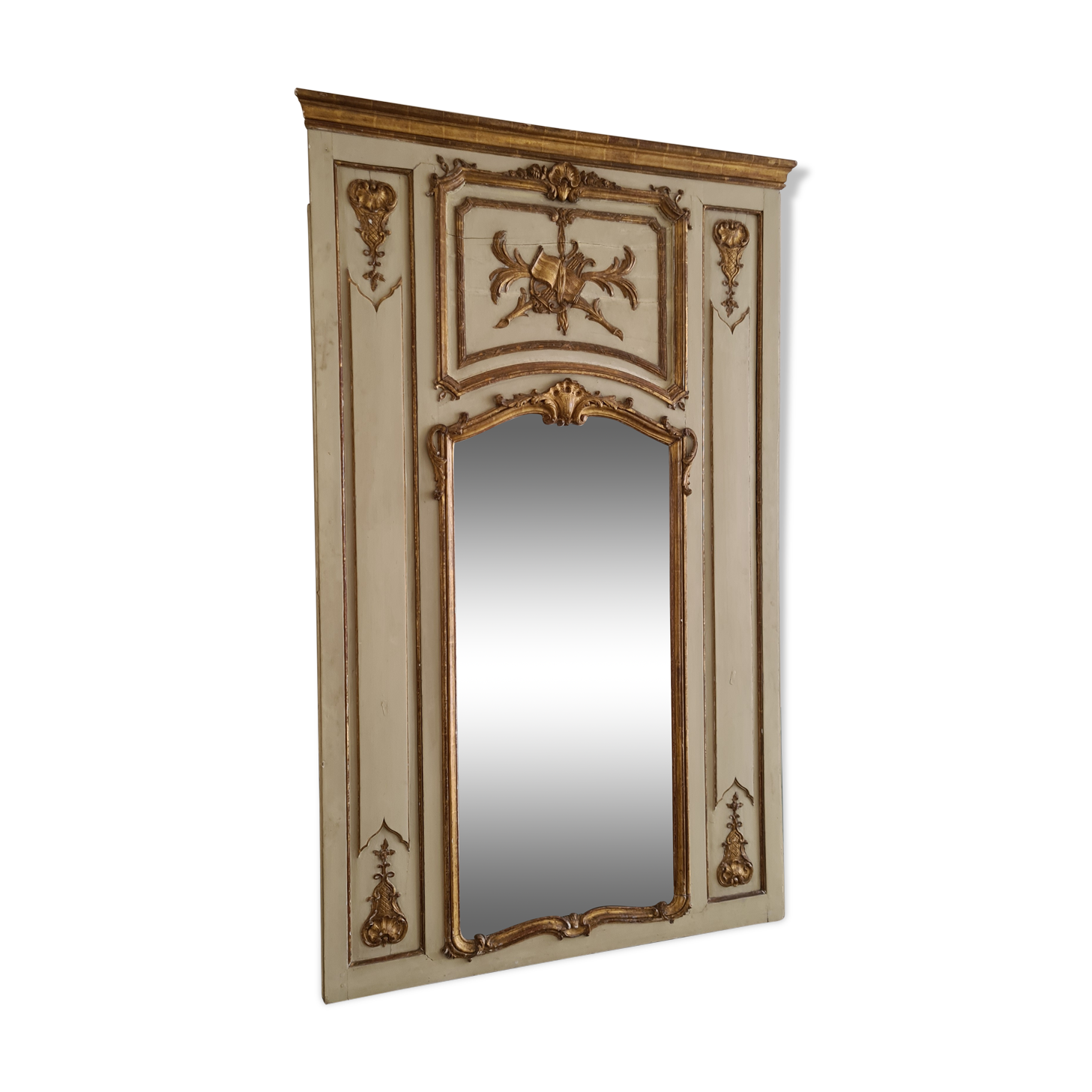 Trumeau second half 18th in lacquered and gilded wood