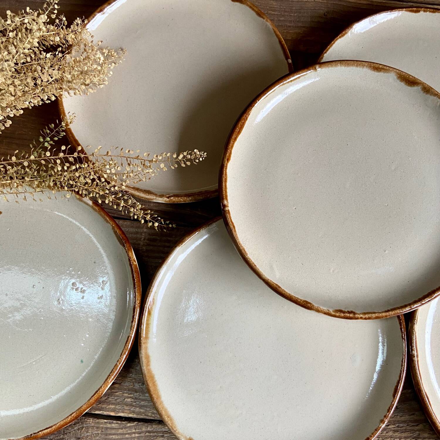 6 stoneware dessert plates