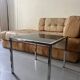 table basse carrée en chrome et verre noire, design