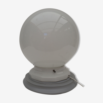 White globe table lamp support grey wood bead