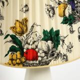 Large elegant 1960s KPM table lamp in porcelain and pleated silk lampshade