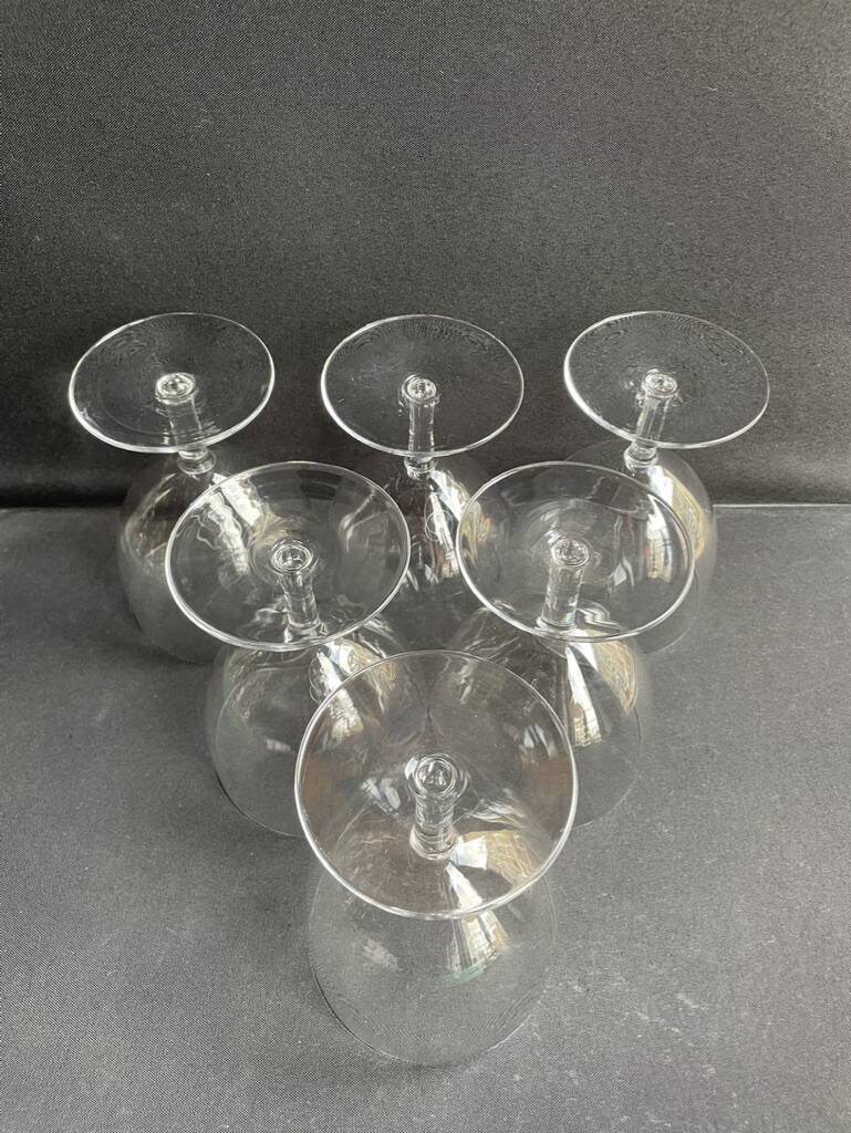 6 large glasses in light blown crystal