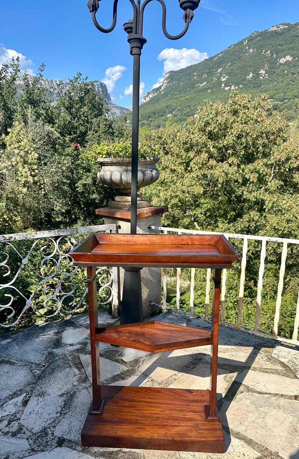 Small Mahogany Empty Pocket Coffee Table, 19th Century