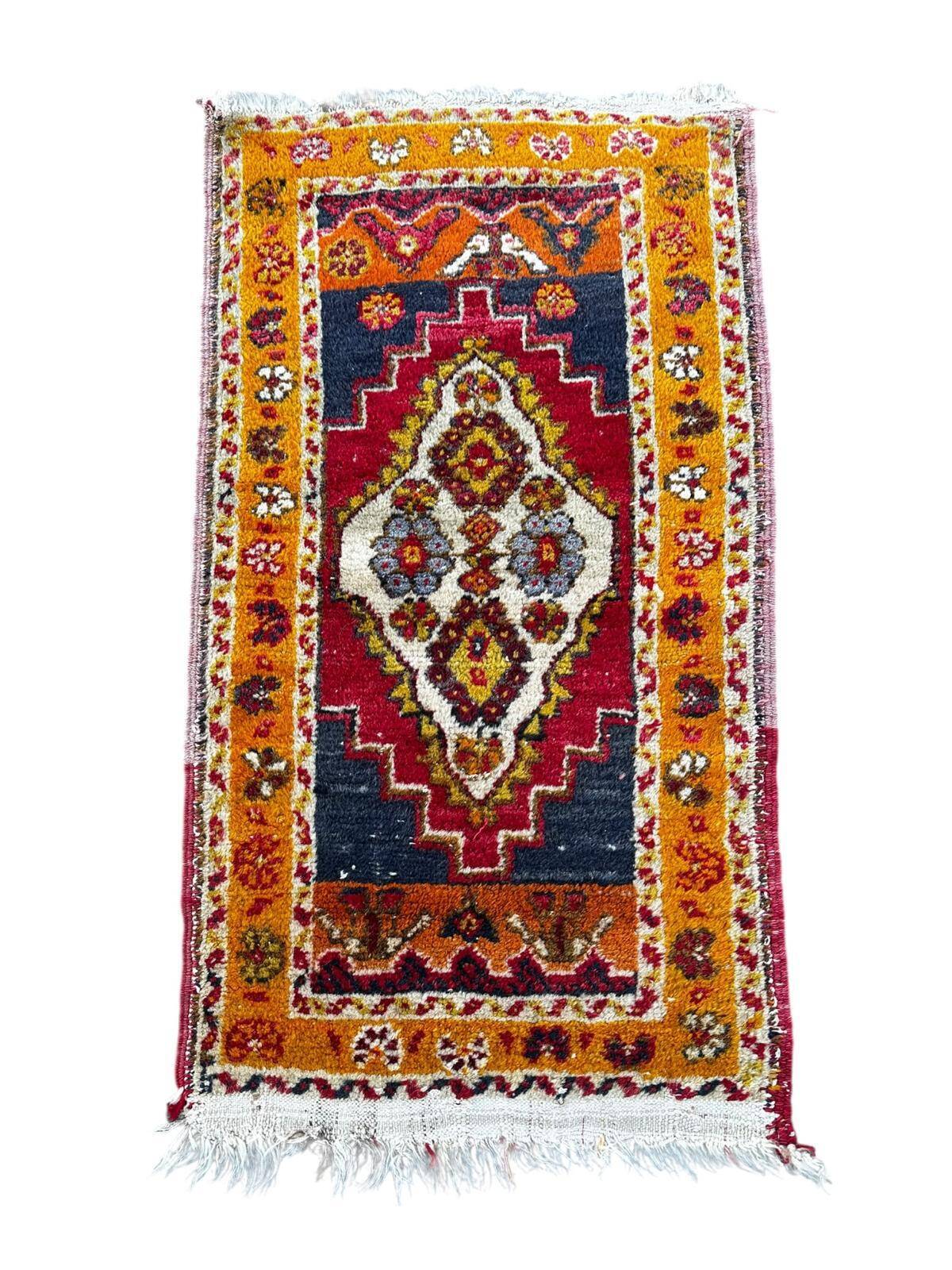 Handmade Turkish rug 50cm x 100cm