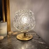Table lamp with vintage globe