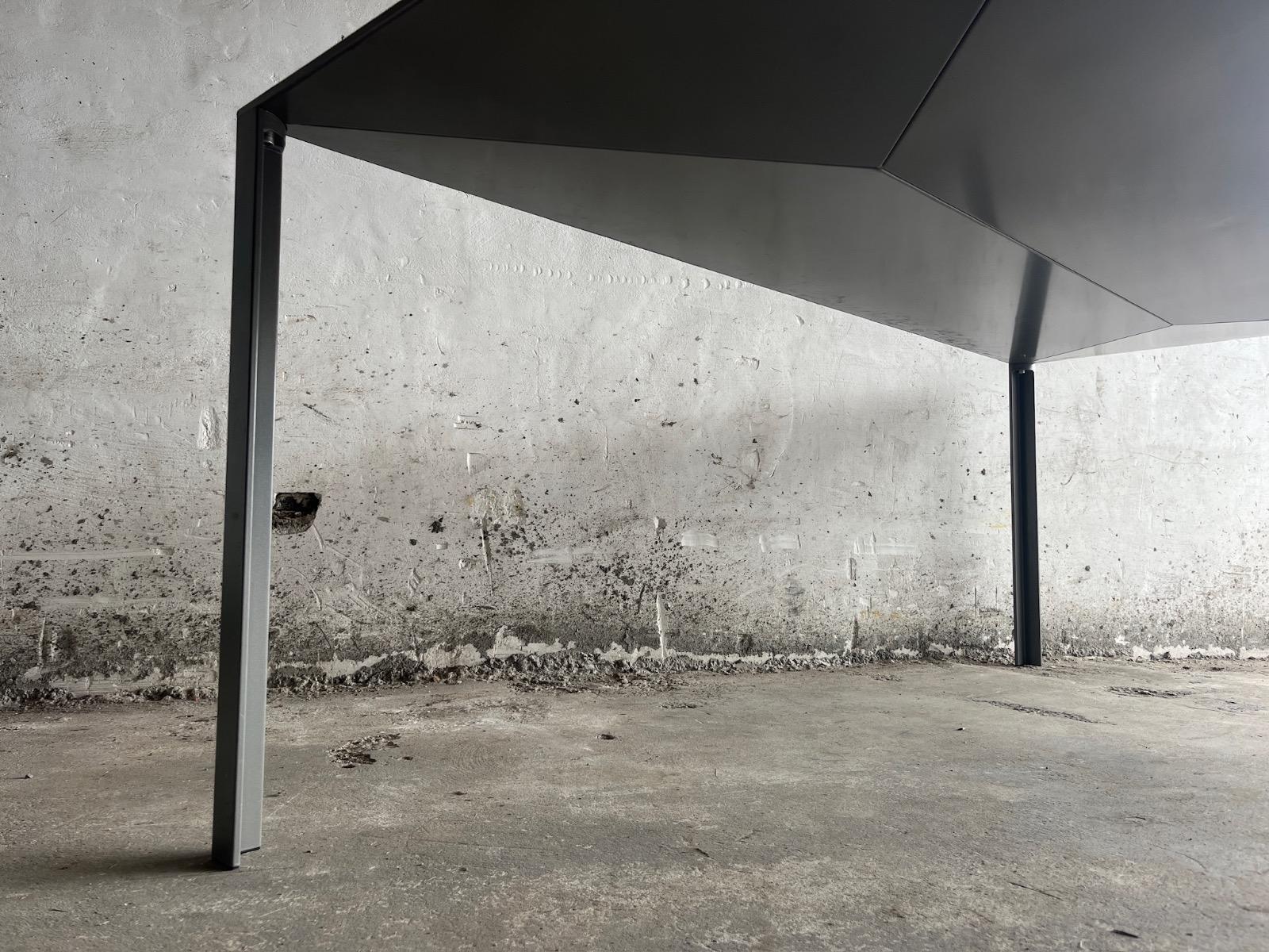 Grand 'Less' grey powder-coated aluminium dining table by Jean Nouvel for Tecno, minimalist 1990s