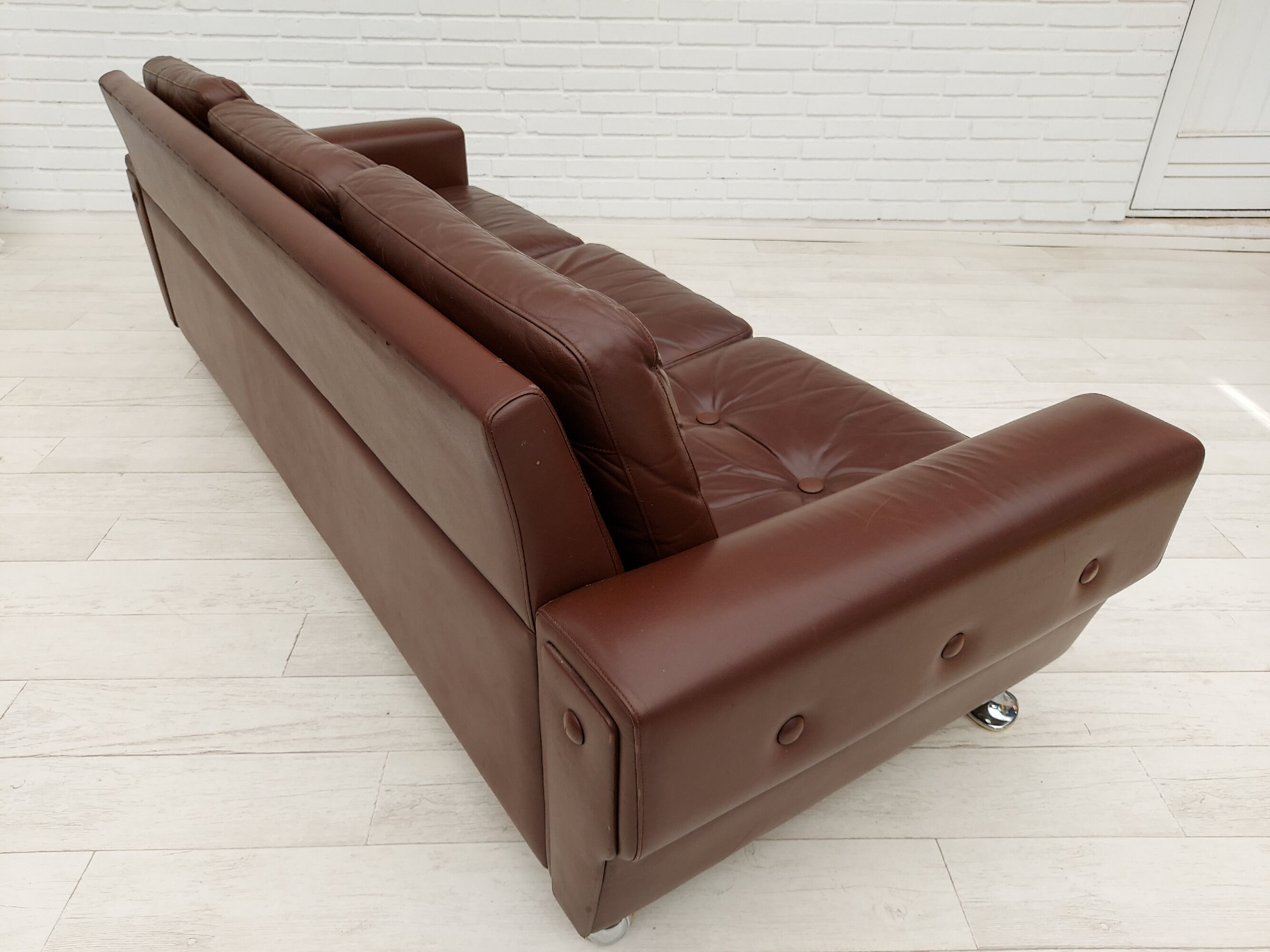 Danish 3-seater sofa, 70s, leather, original good condition
