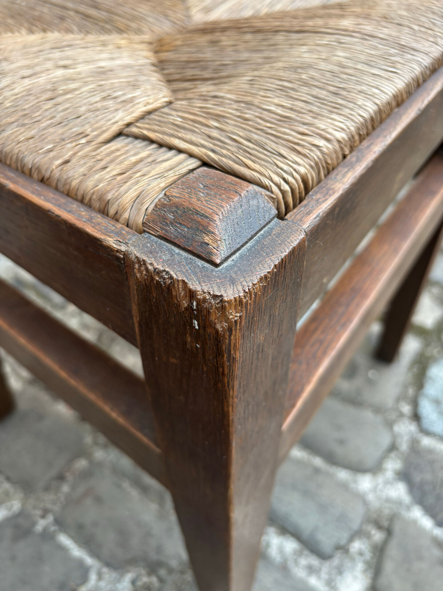 2 chaises en bois art nouveau