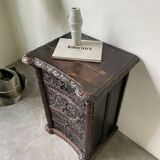 Commode XIXème pin noirci sculpté