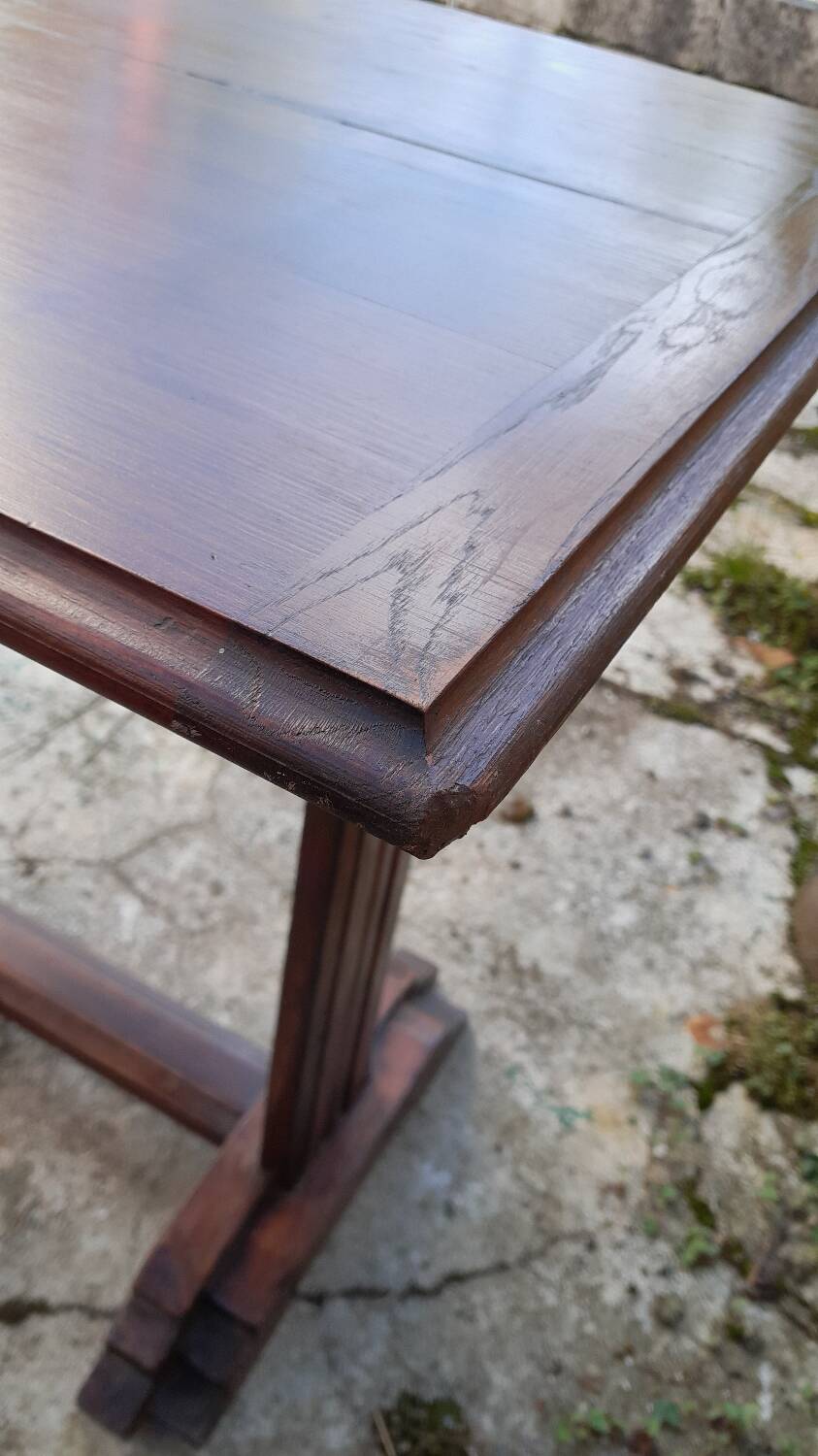 Bistro table