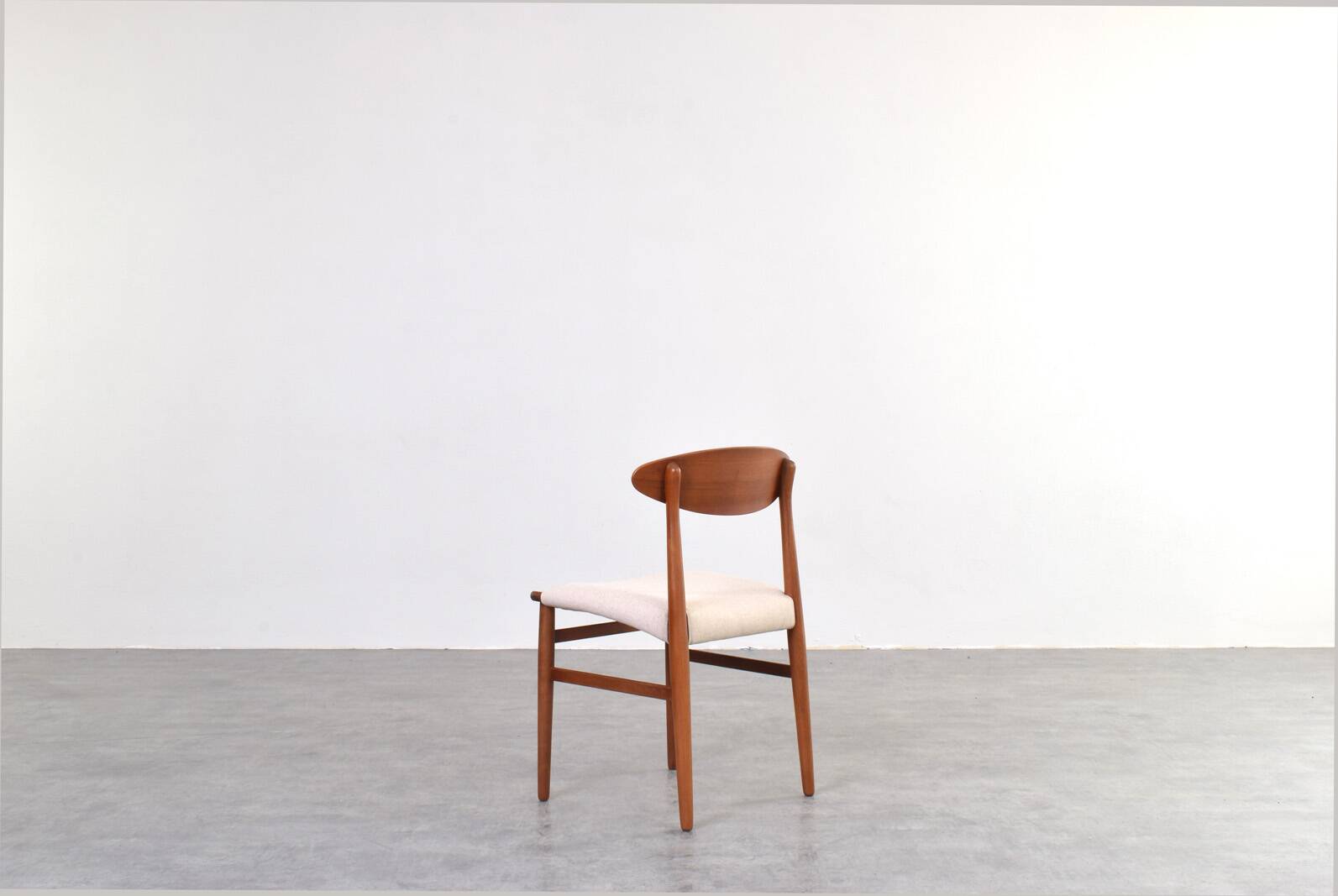 Danish Teak Dining Chairs by Ejner Larsen & Aksel Bender Madsen 1960s Set 4