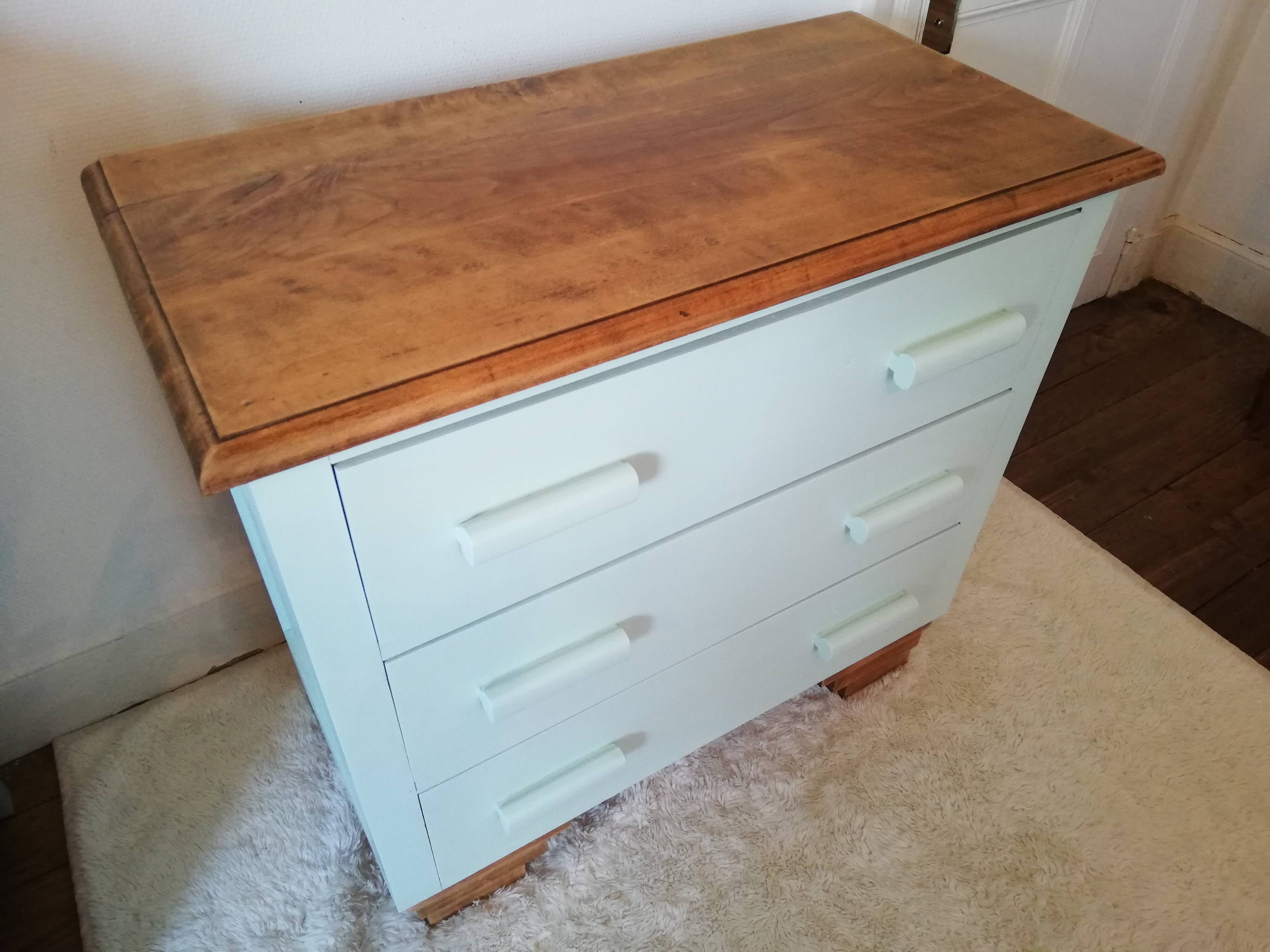 Beautiful art deco 1930 chest of drawers solid wood