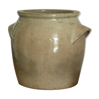 Sandstone pot with handles