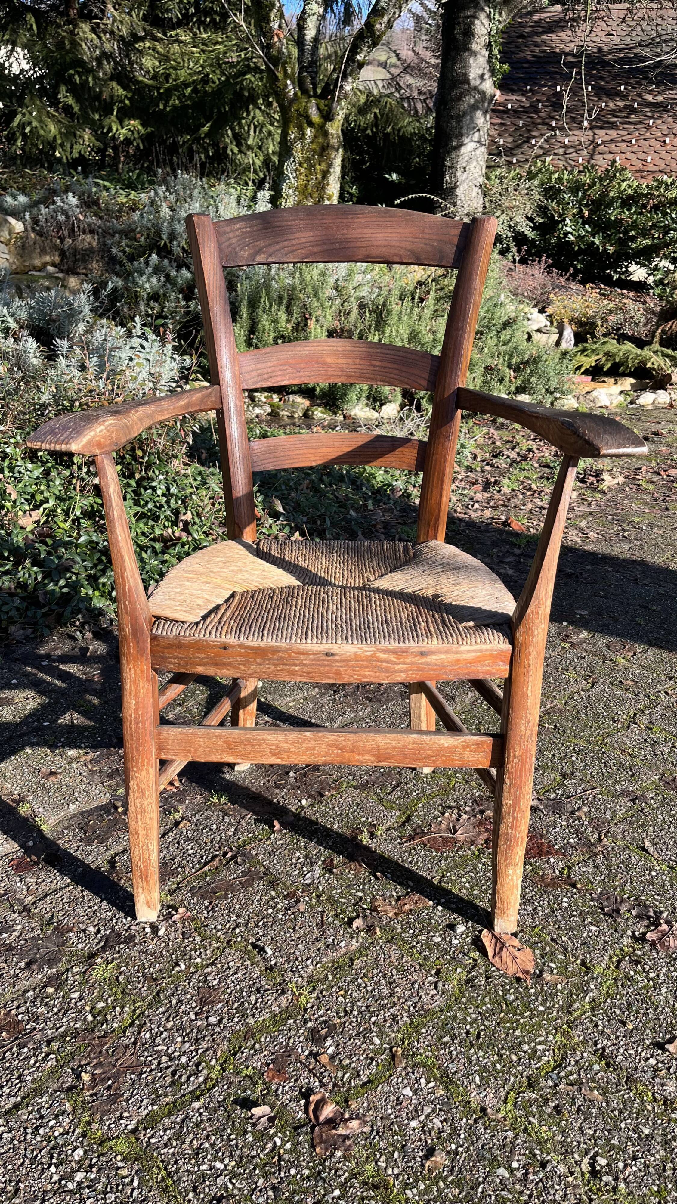 Fauteuil campagnard ancien