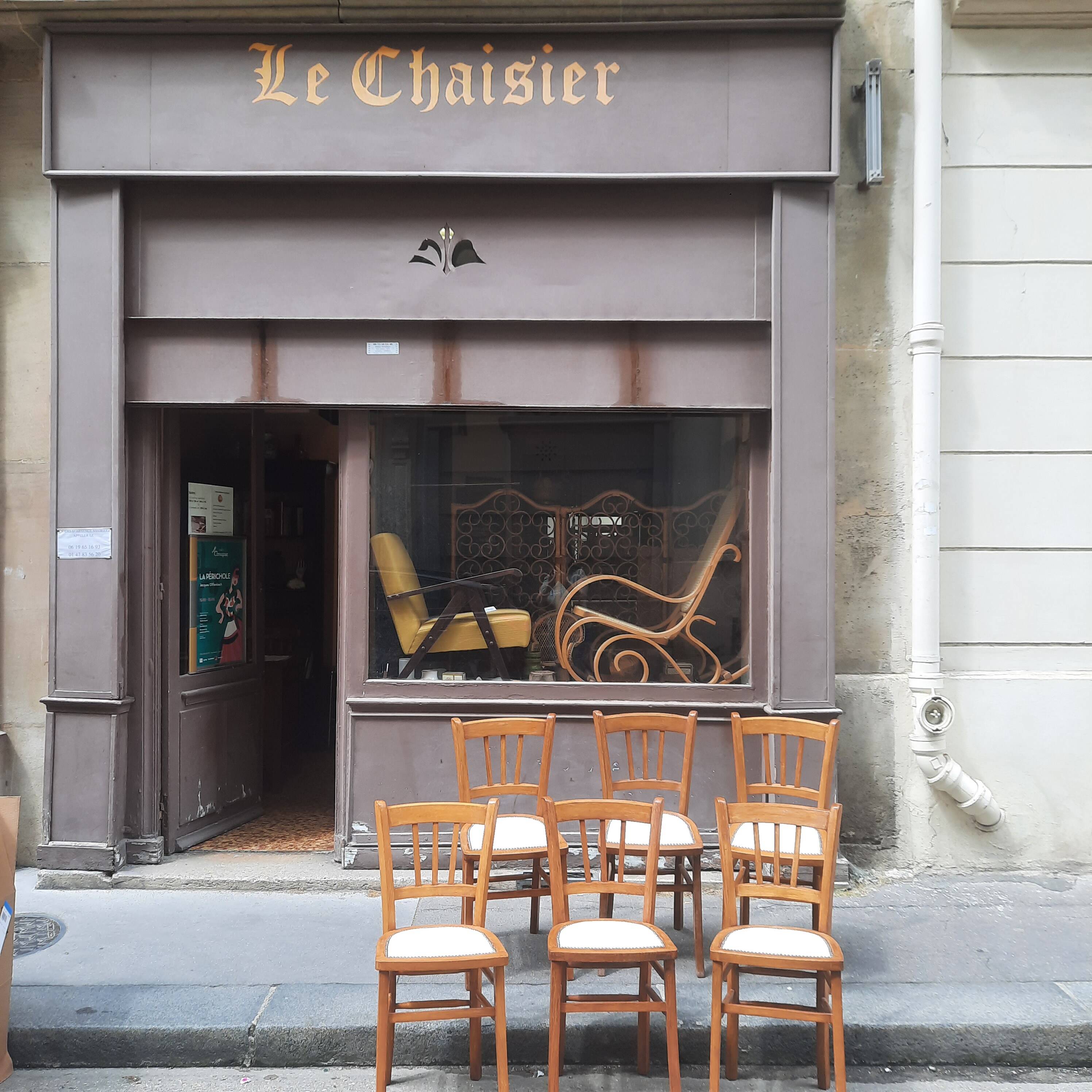 Set of 6 bistro chairs