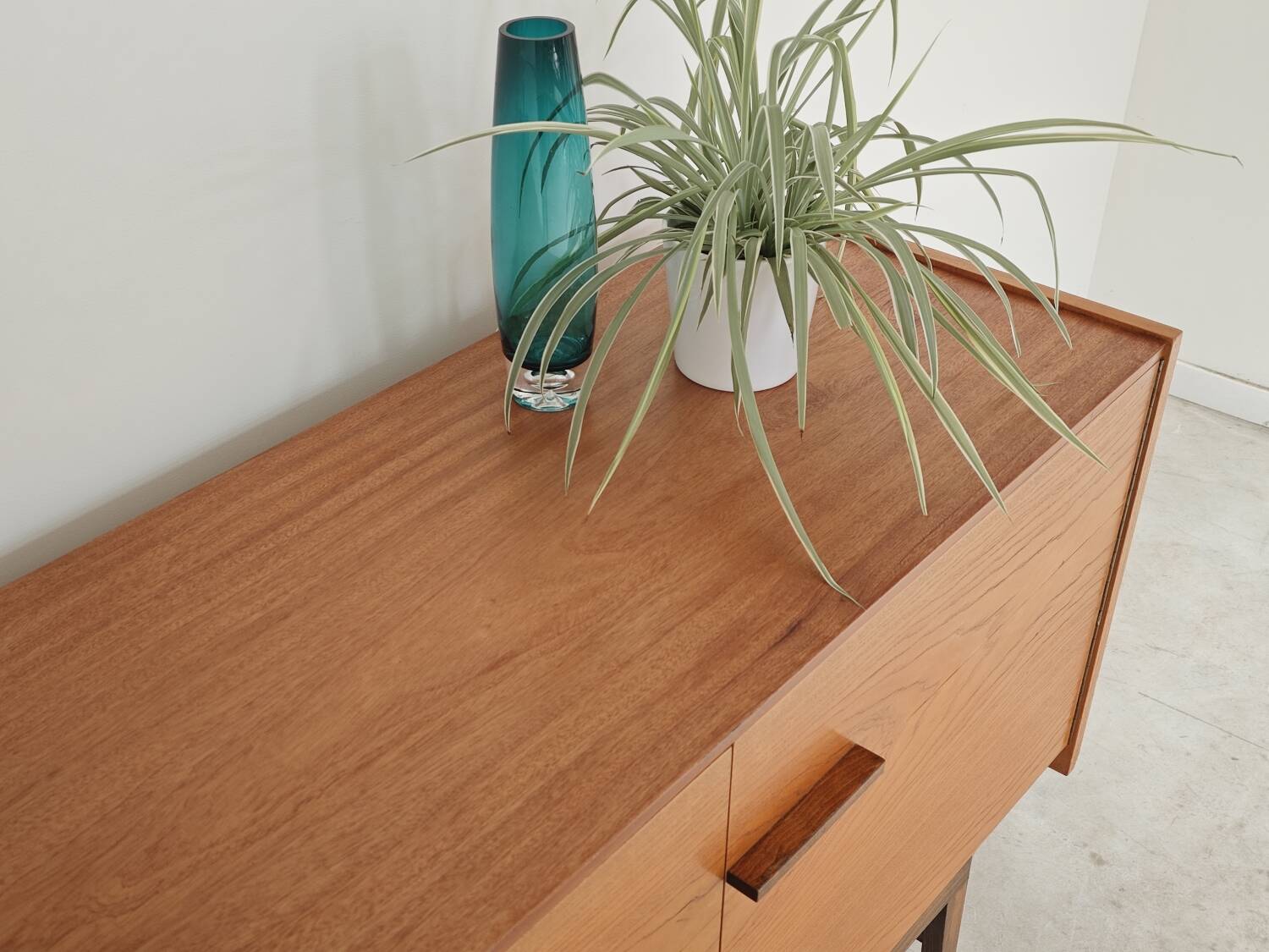 Enfilade meuble de rangement
Frantisek Mezulanik pour Up Zavody
1960