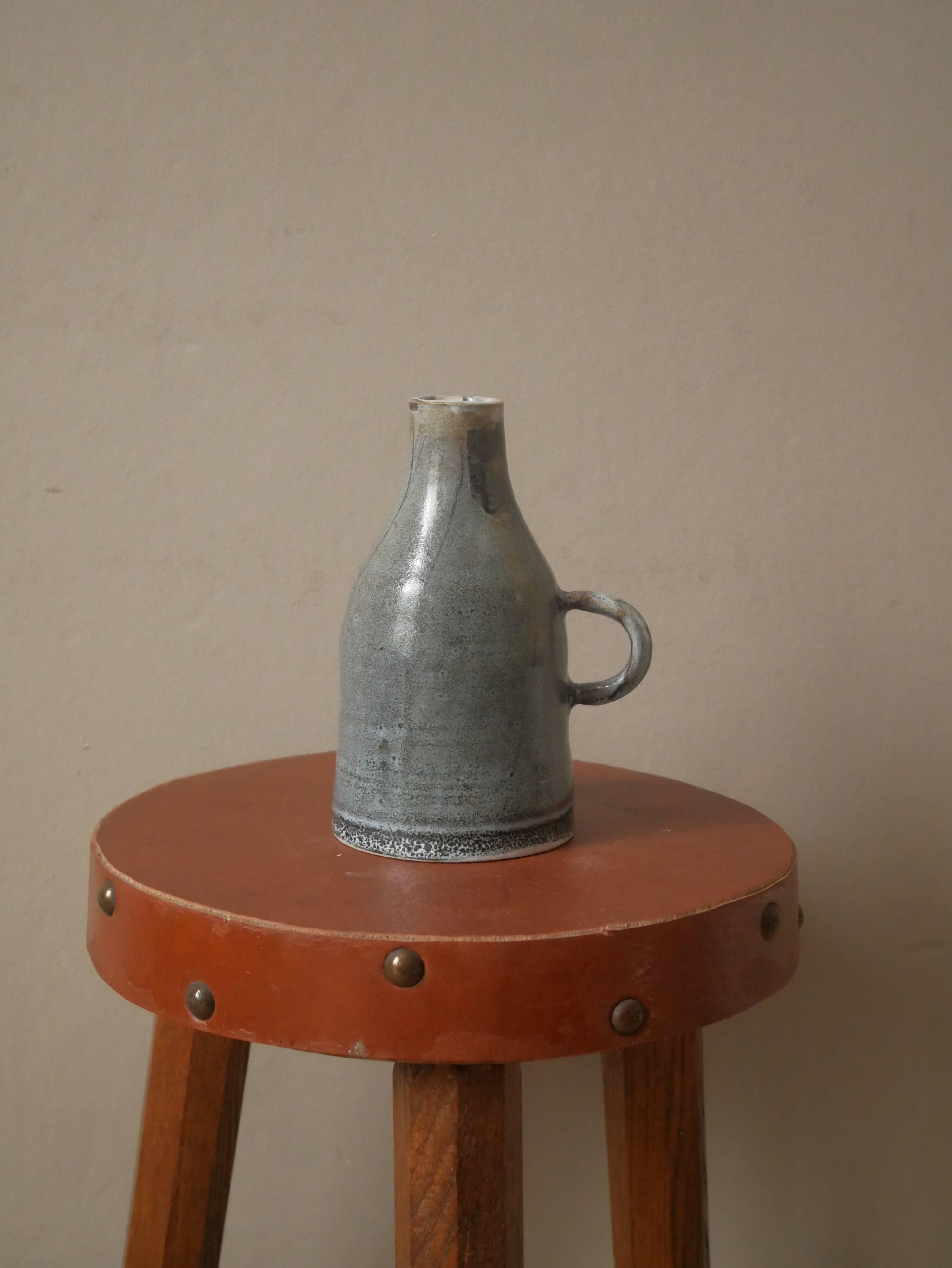 Vase soliflore in ceramic handmade pottery artisanal manufacturing contemporary design