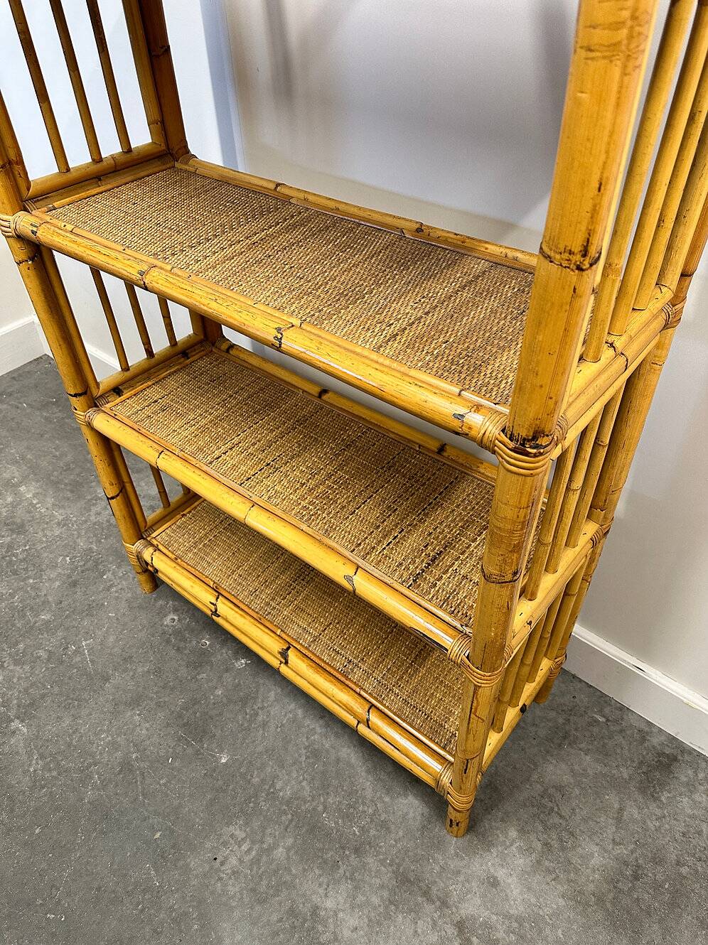 Boho chic arched bamboo shelves 1970s MCM Italian Dal Vera freestanding bookcase