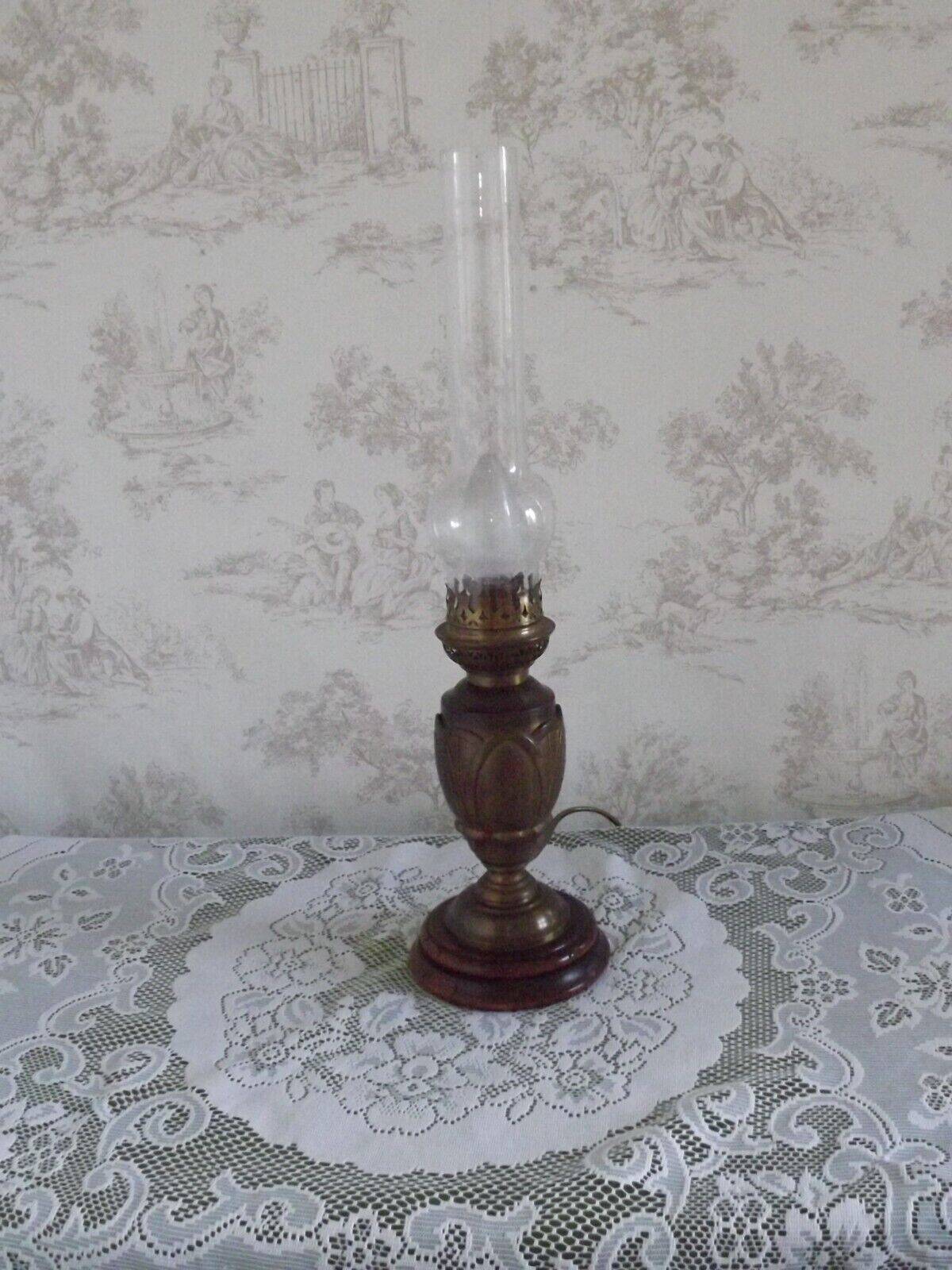 Glass and bronze lamp, Art Nouveau France