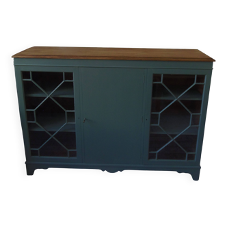 Buffet anglais de faible profondeur vert fumé, plateau bois.