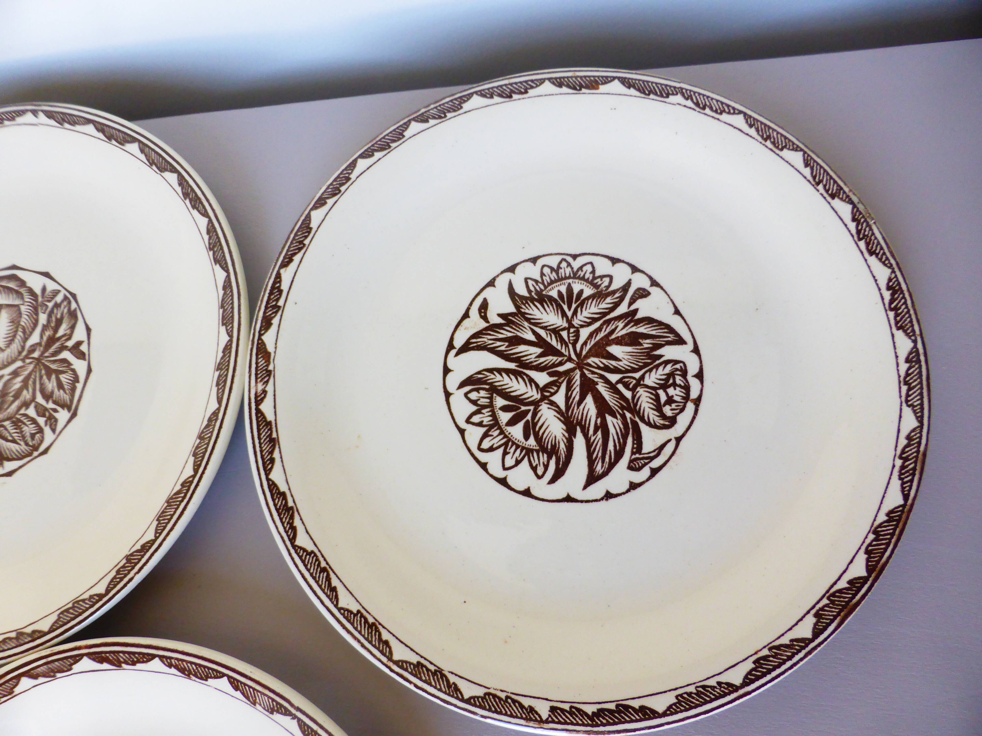 4 vintage dessert plates of Sarreguemines Argonne model in porcelain 210702