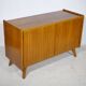 Buffet en noyer des années 1960, style milieu de siècle