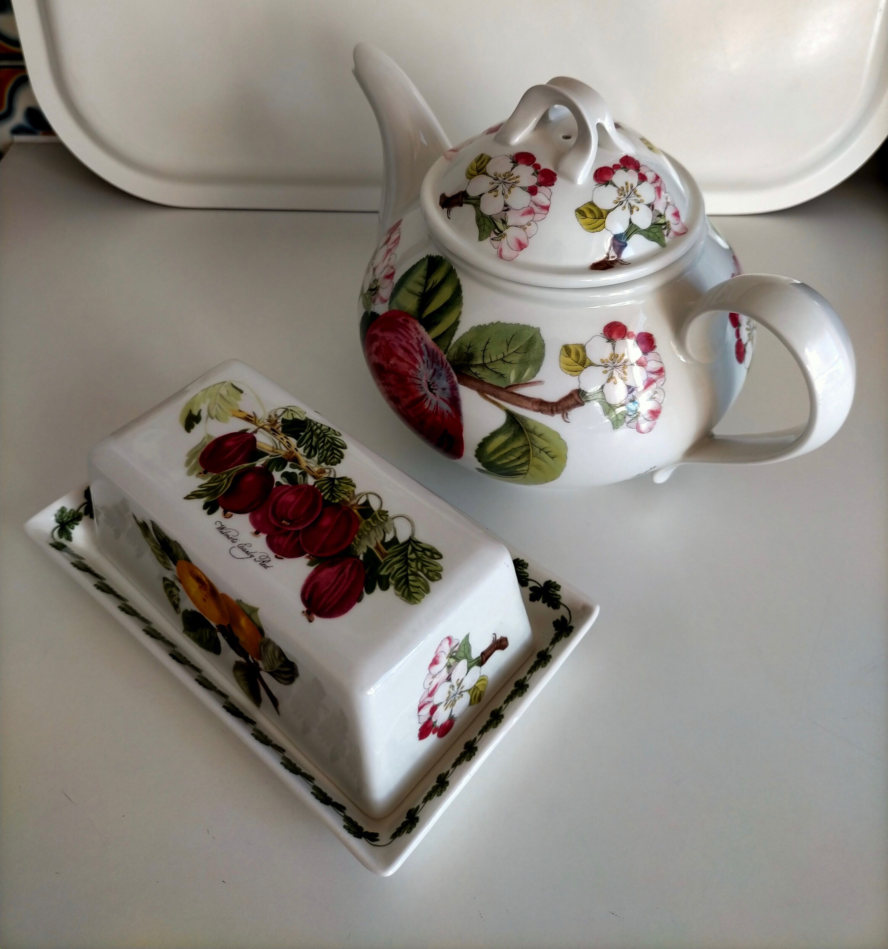 Teapot and butter set