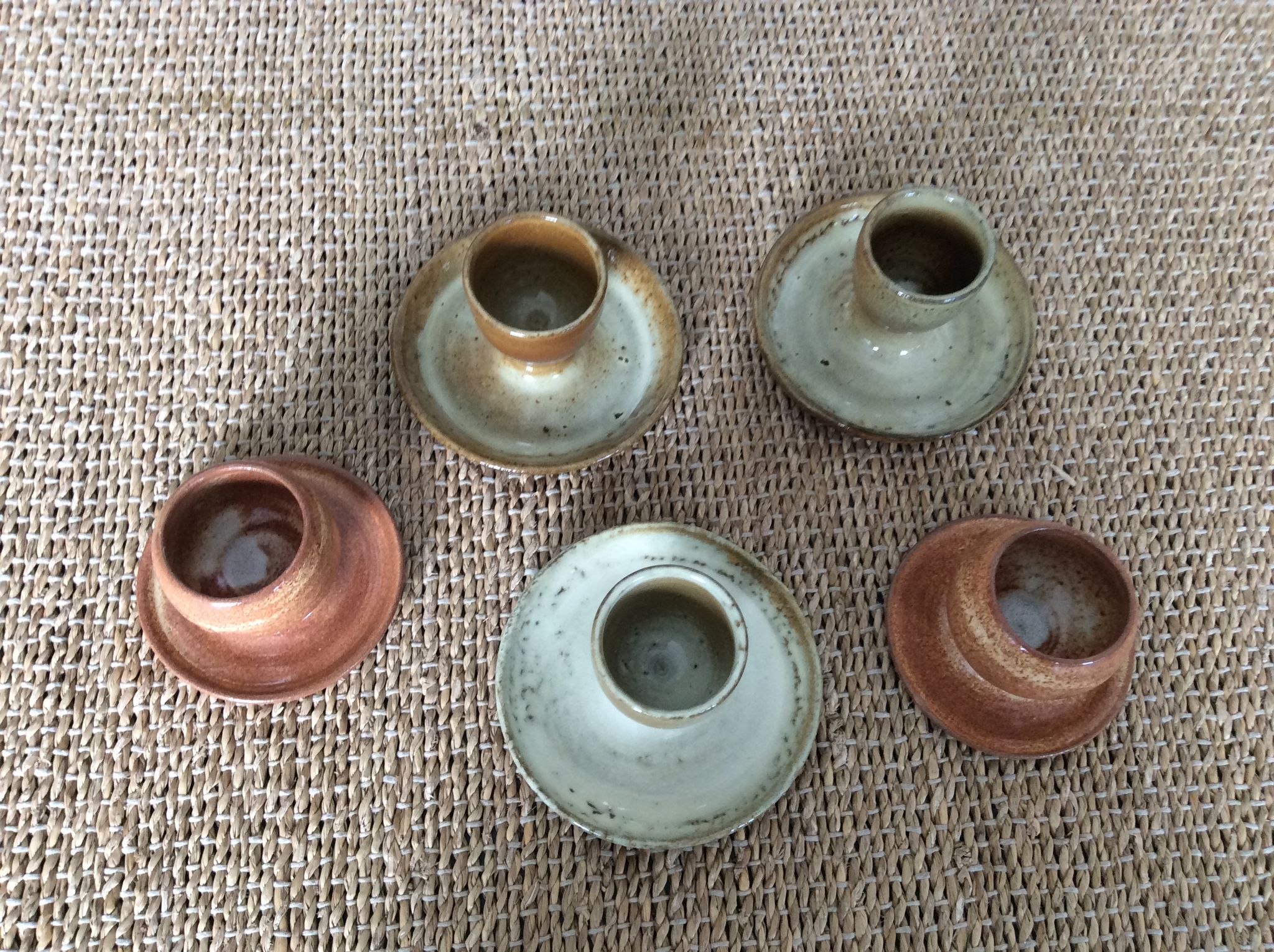 Sandstone coquetiers