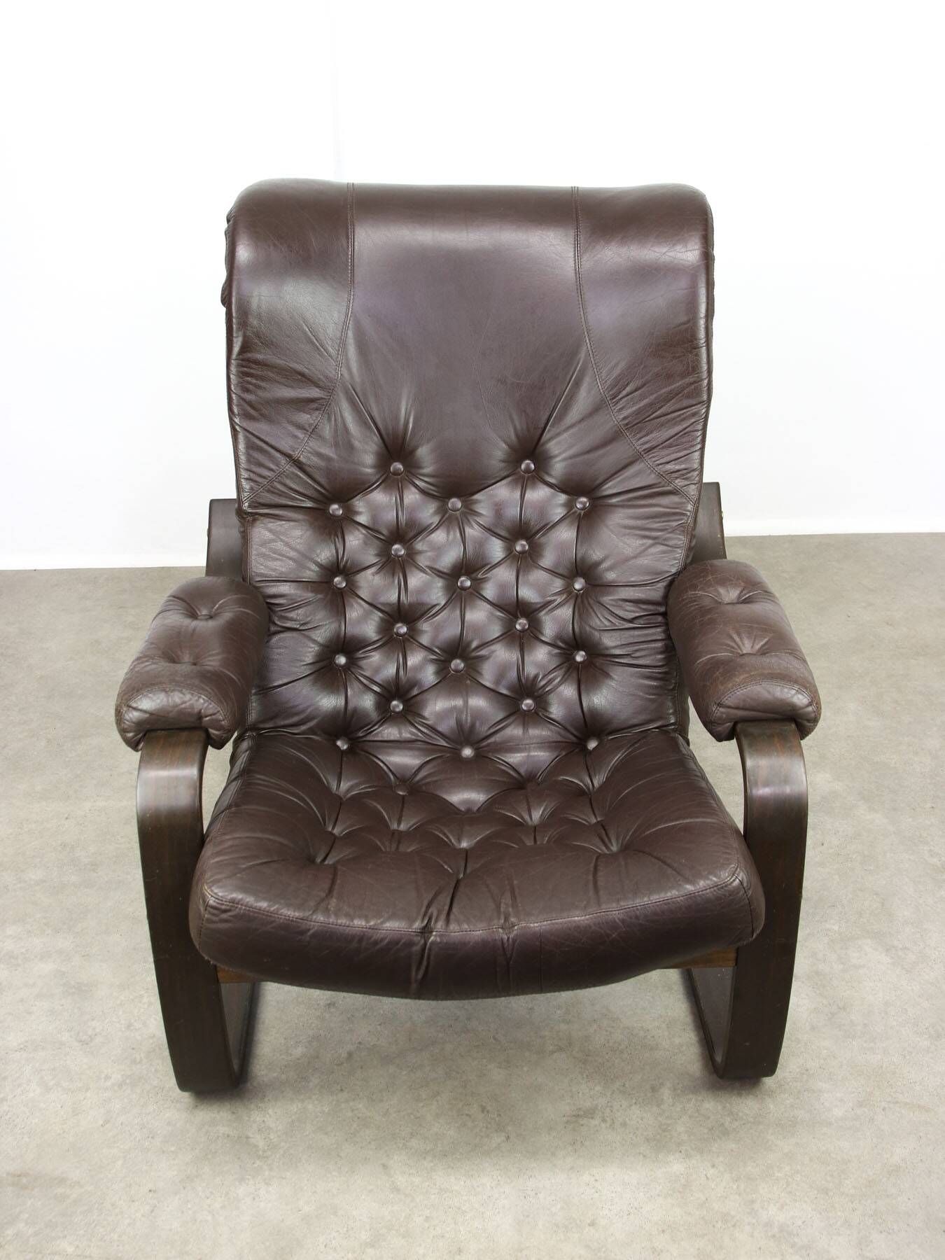 Luxurious Lounge Armchair in Leather, 1970s