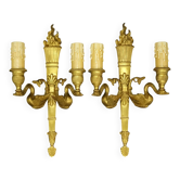 Paire de grandes appliques, flambeau et cygnes, style Empire - bronze doré
