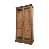 bank of France's cloakroom in oak year 40