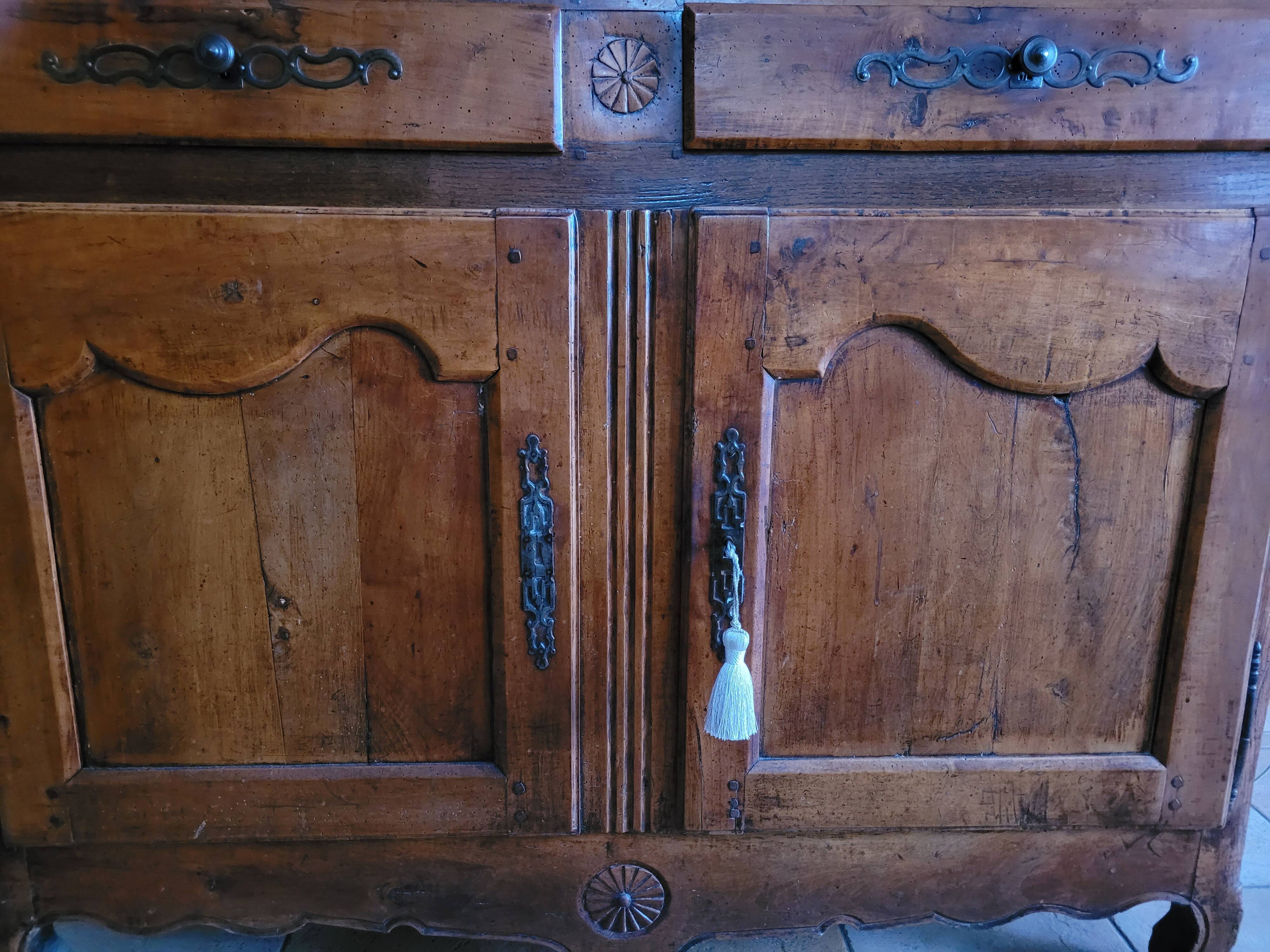 Rustic buffet in Louis XV style