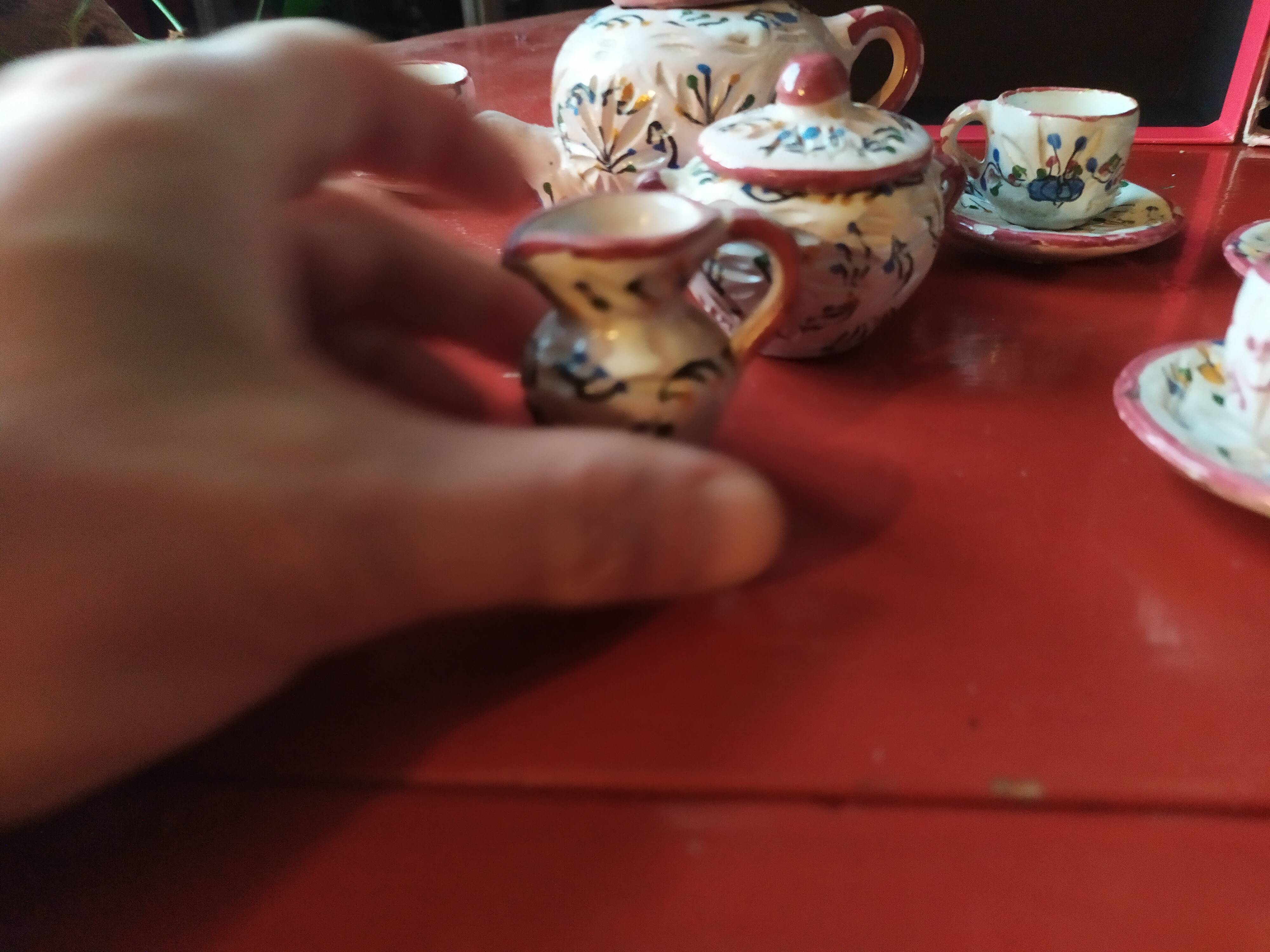 Earthenware dinner set