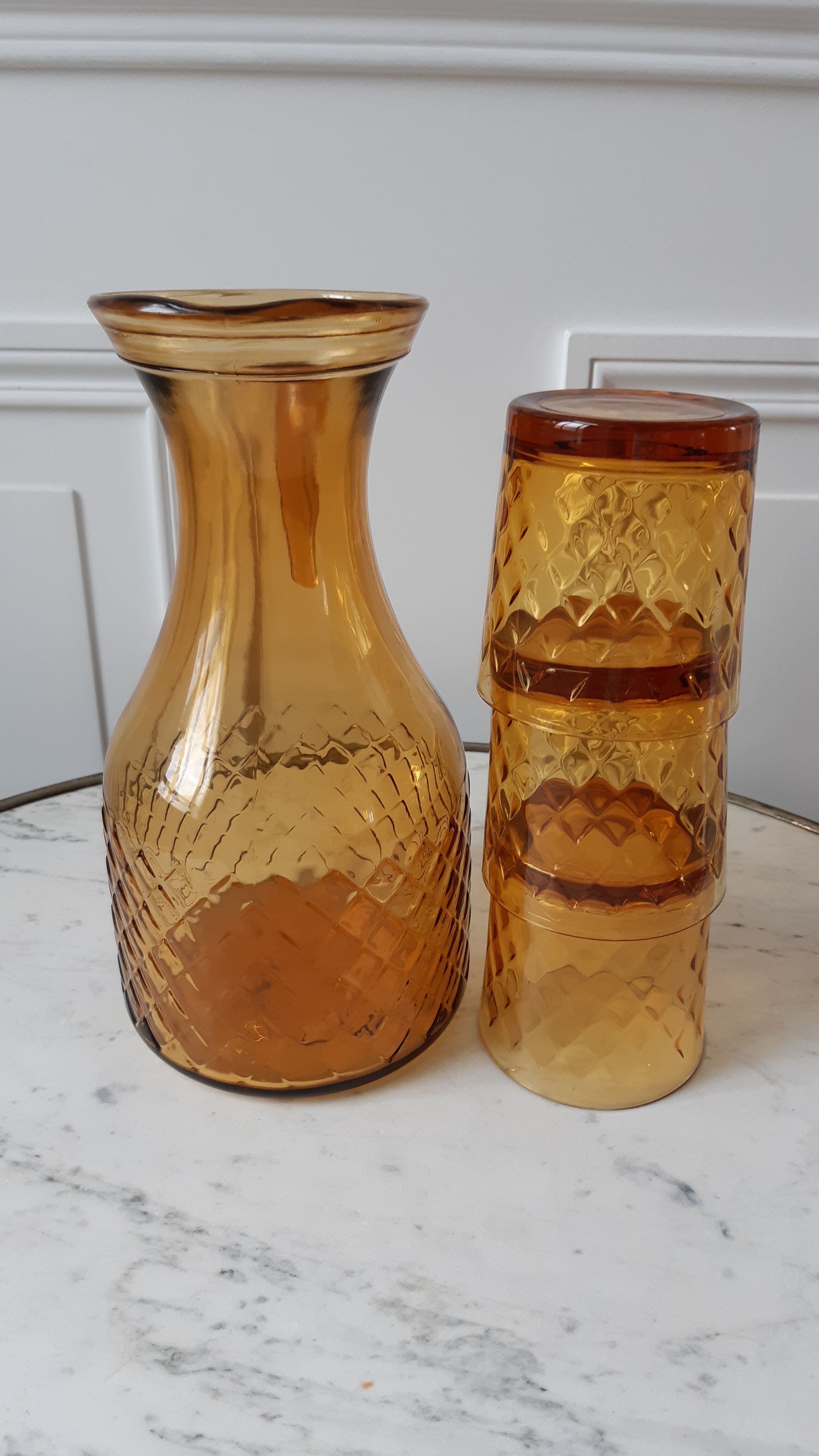Set of carafe and 3 amber whisky glasses 70s