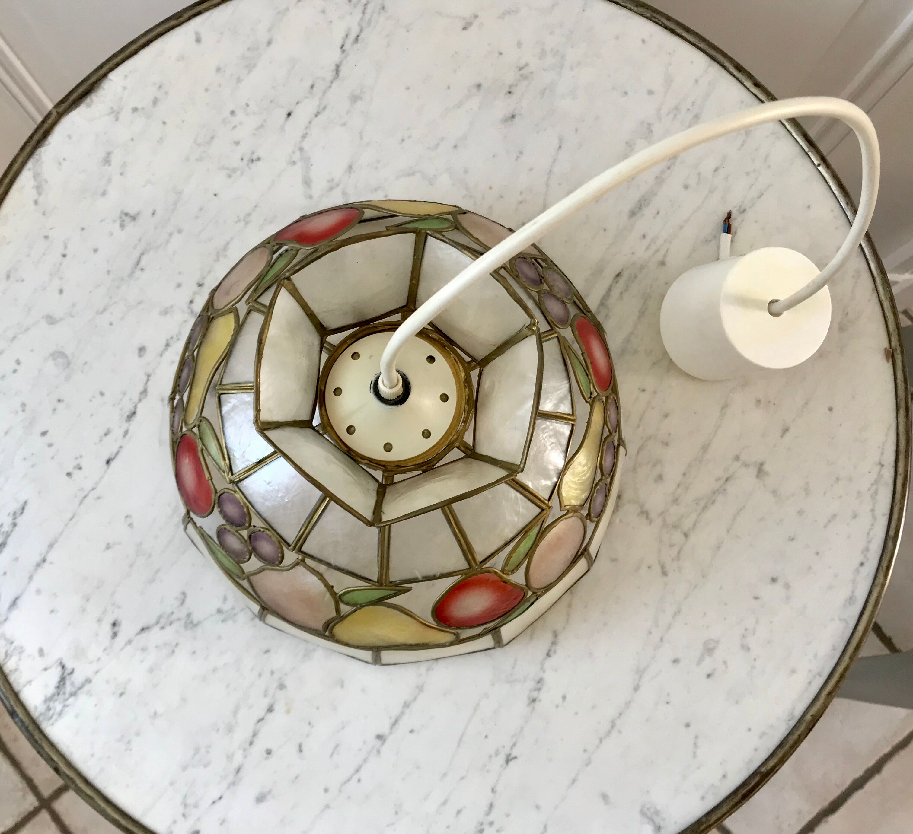 Suspension in mother-of-pearl and brass fruit patterns 60s