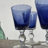 Set of 5 blue bubble stemmed glasses