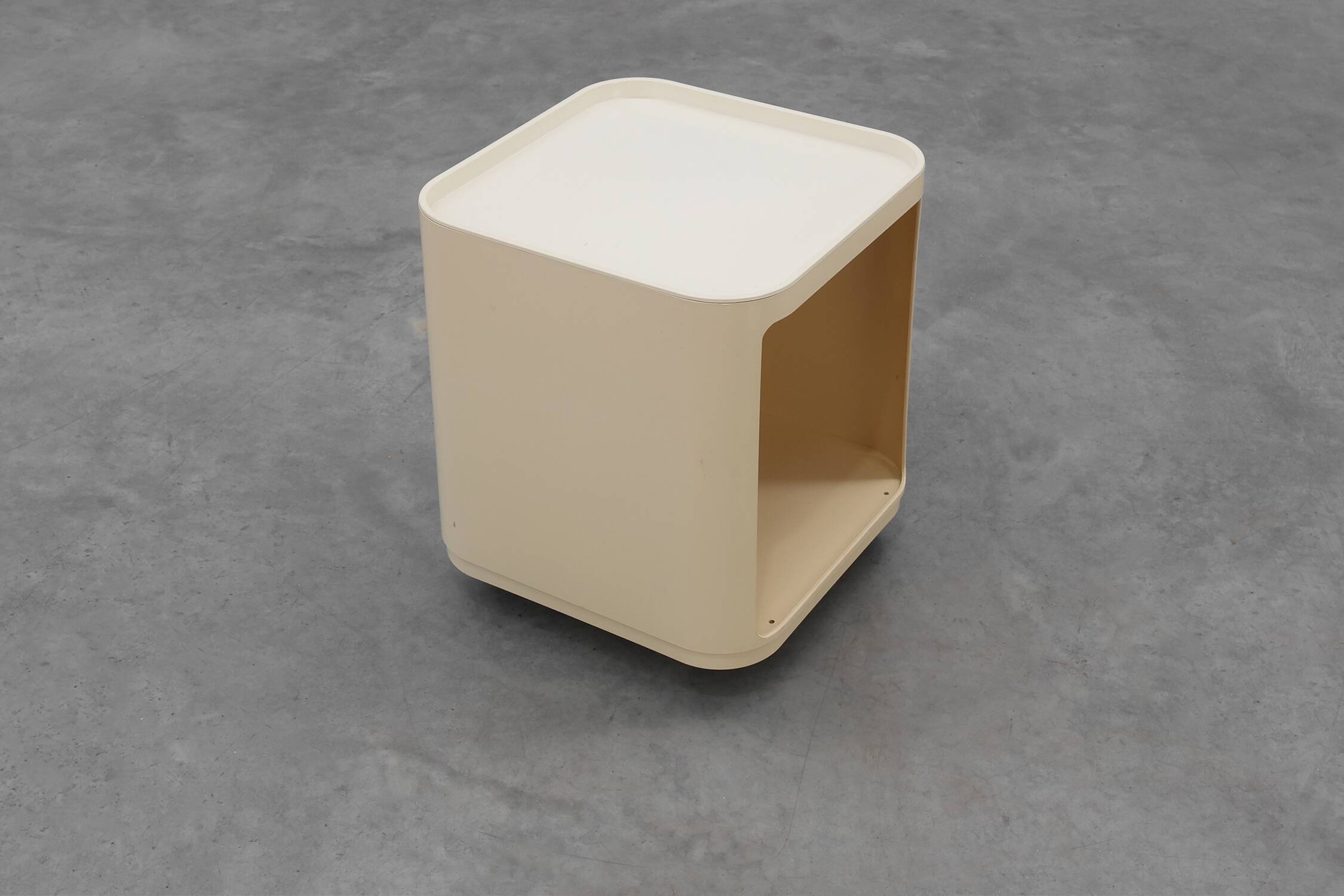 Unité Kartell Componibili modèle 4979 par Anna Castelli Ferrieri, Italie, années 1970.