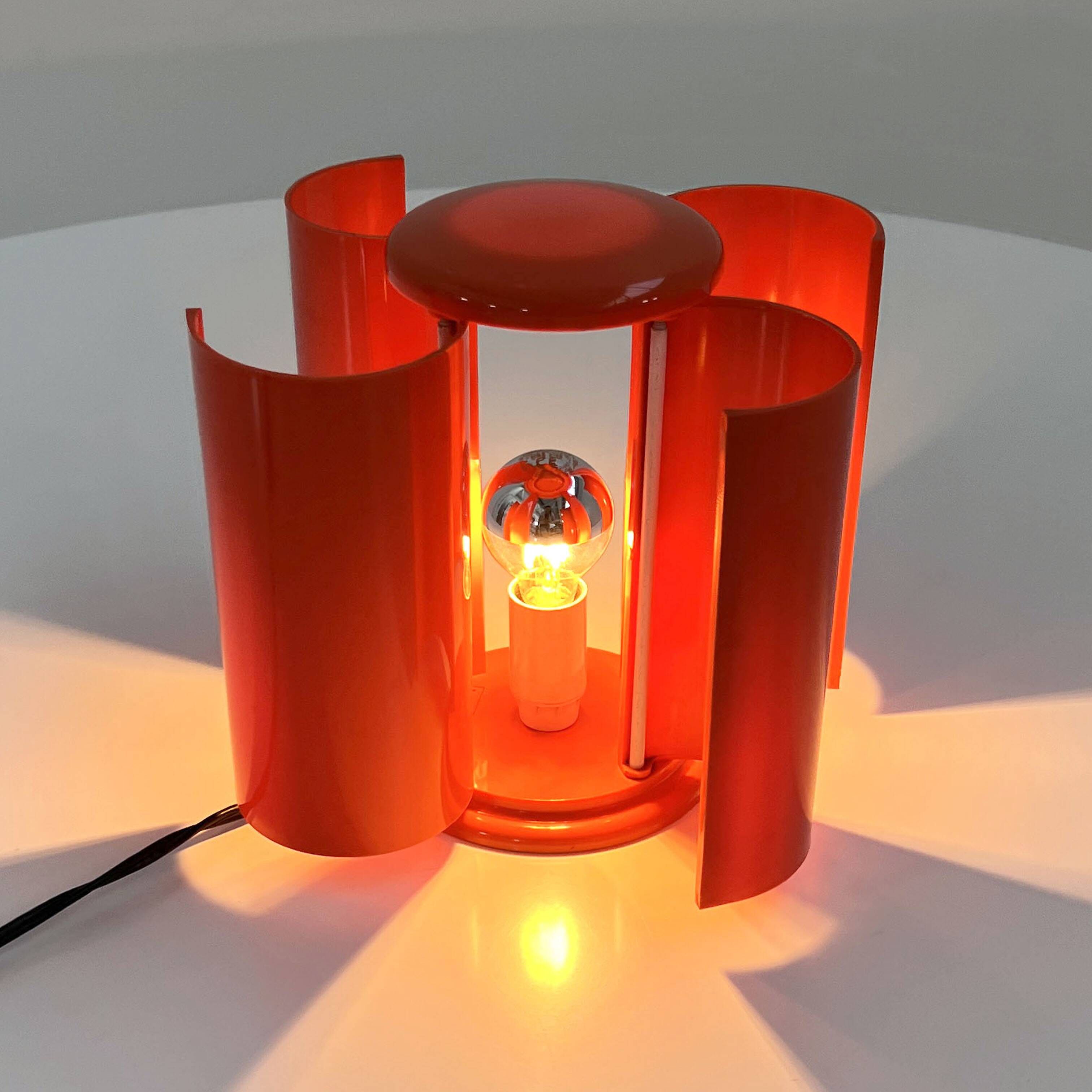 Lampe de table fleur par Studio D.A, Casati & Ponzio pour Lamperti, 1970