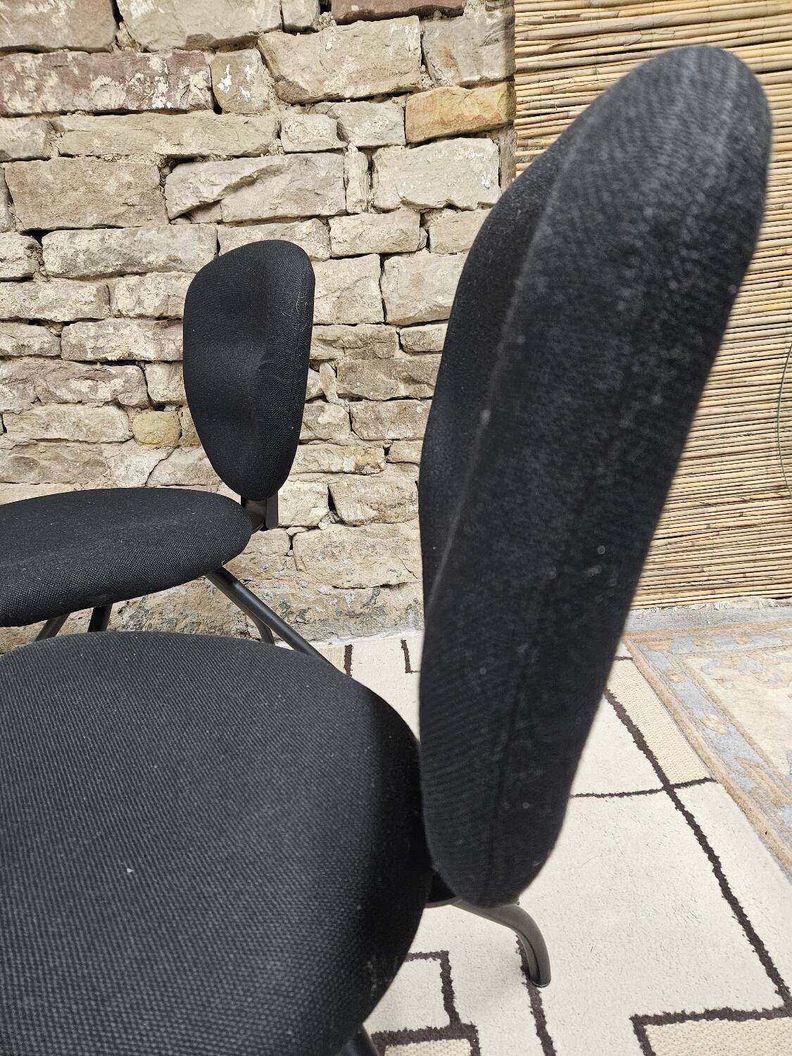 Set of 4 vintage design ergonomic chairs